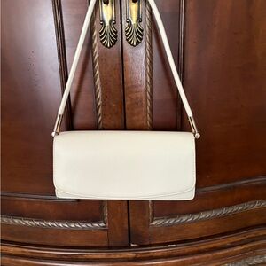 Elegant Cream Shoulder Bag